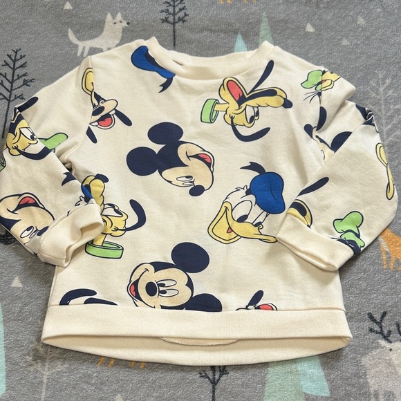 Disney Character Matching Set Crew neck and shorts. - Picture 2 of 7